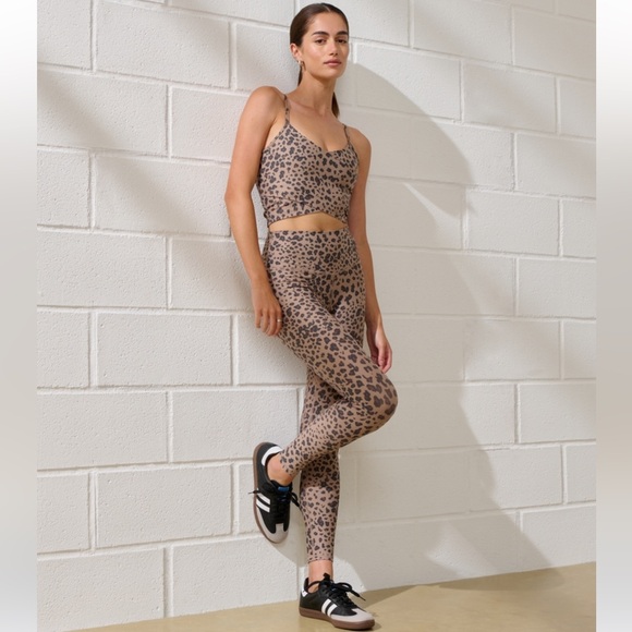 A&F YPB Your Personal Best Leopard SculptLux Wrap-Front Cami Slim Tank Top New - Picture 5 of 13